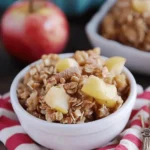 Amish-Style Apple and Cinnamon Baked Oatmeal