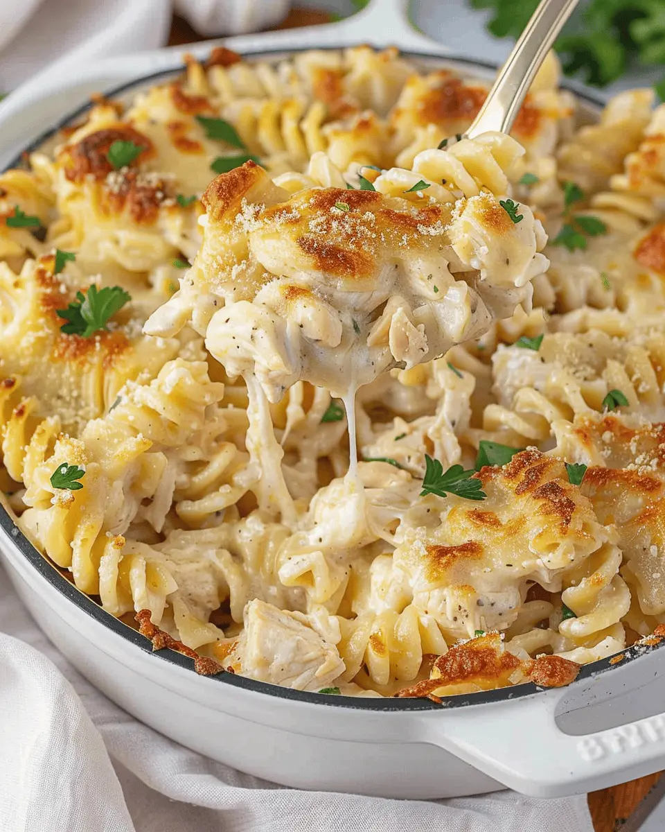 Garlic Parmesan Chicken Pasta Bake: A Comforting Family Favorite