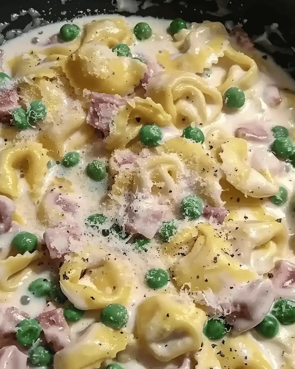 Tortellini Carbonara: A Creamy Twist with Turkey Bacon and Chicken Ham