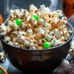 Easy Halloween food ideas : Witches Brew Popcorn